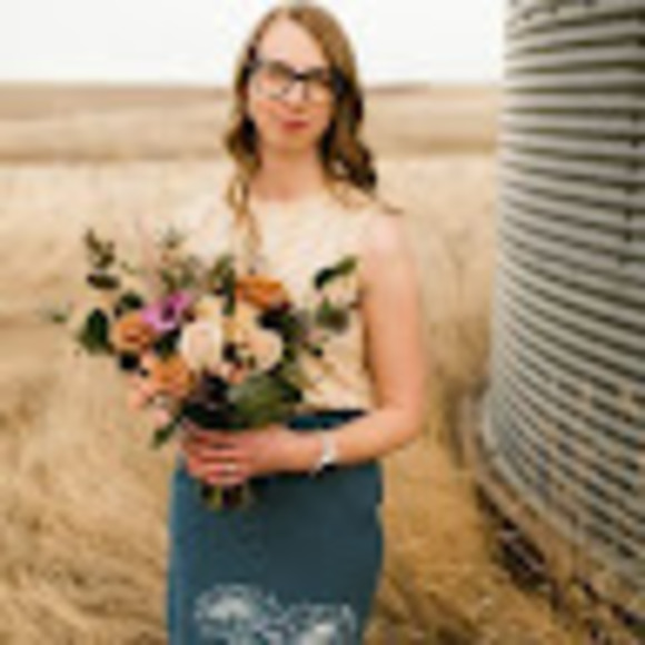 Meet your Posher, Tabetha - Picture 1 of 1